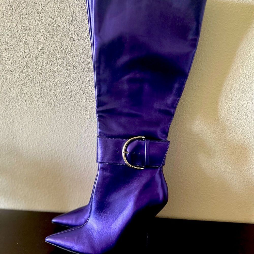 Brand new Priyanka Steve Madden boot .. never worn